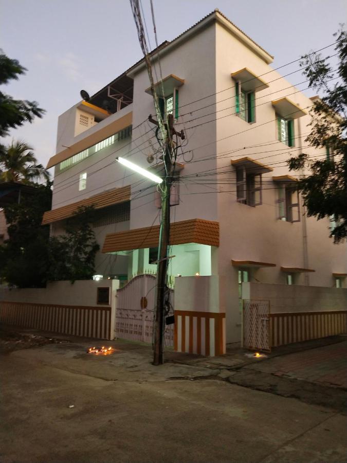Mayurapriya Inn Chennai Exterior foto